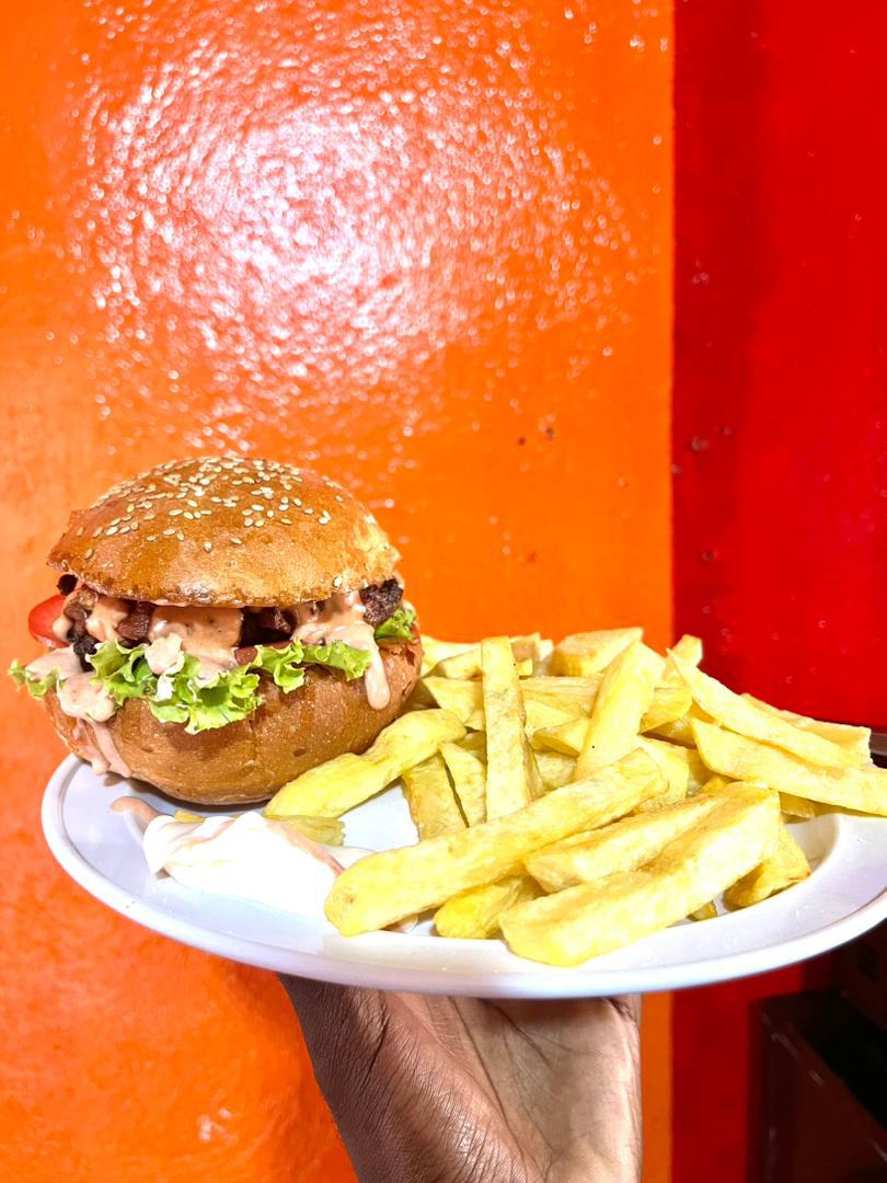 chiken Burger +Chips